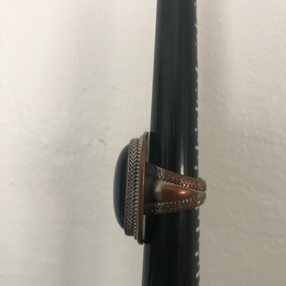 Black ring - Picture 4 of 8